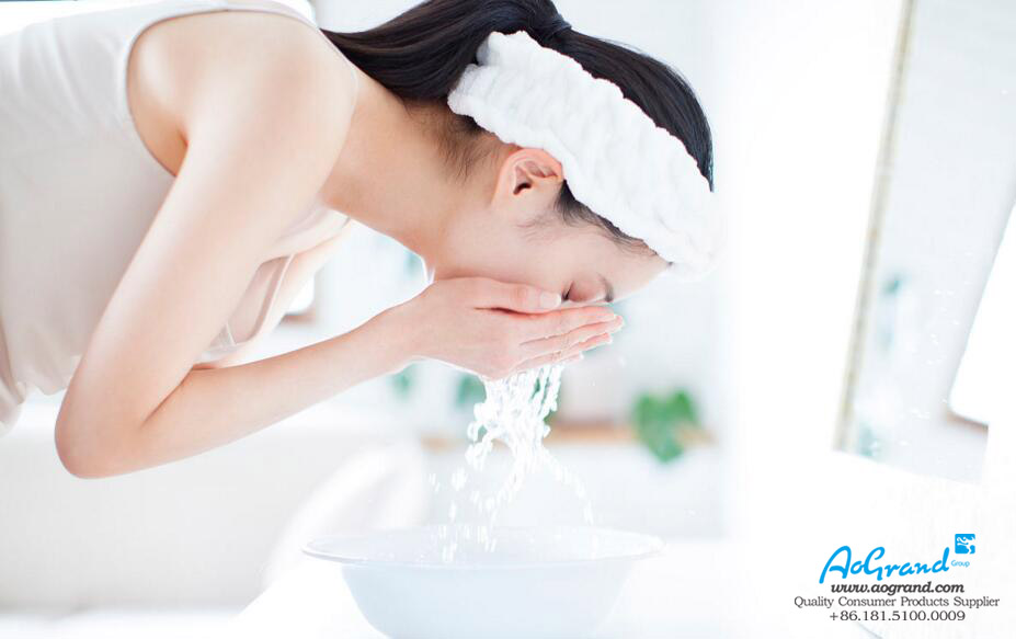 Maîtrisez les méthodes de lavage de votre visage avec du savon